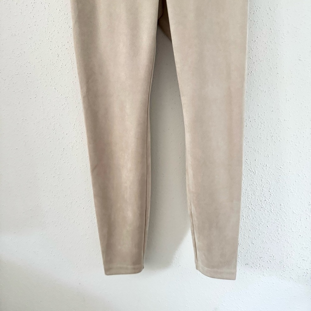 WHBM Runway Leggings High Rise Faux Suede Pull On Skinny Cream Women's Size 10 - Picture 3 of 6